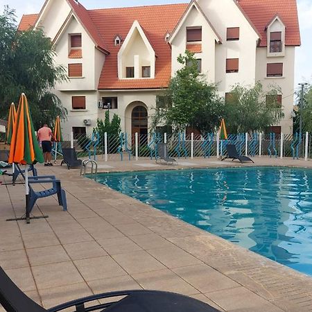 Ifrane Apartment With Swimming Pool Exterior photo