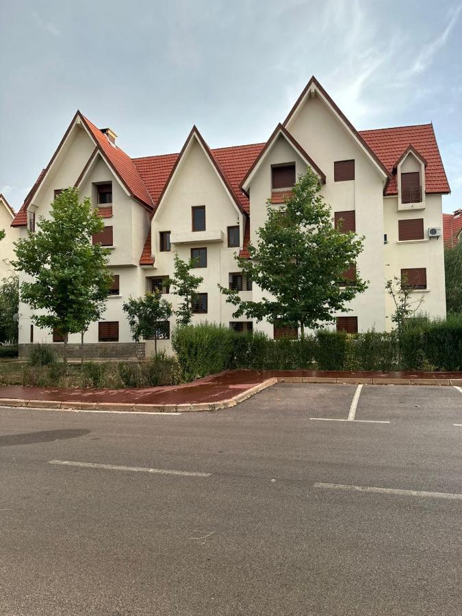 Ifrane Apartment With Swimming Pool Exterior photo